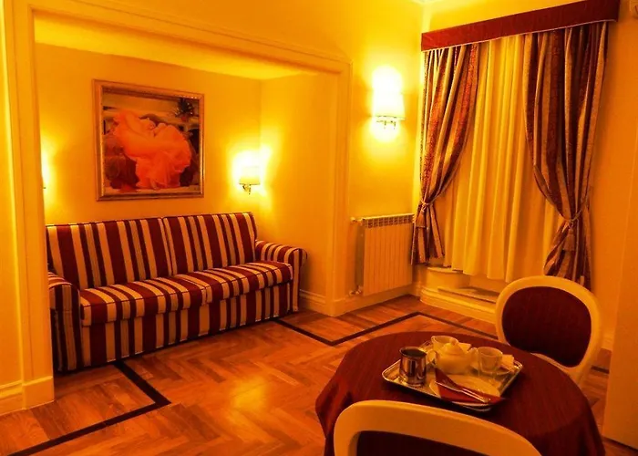 Relais Frattina 2*